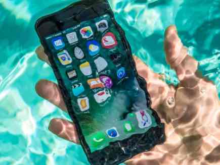 iPhone dropped in Water | Immediate actions if iPhone dropped in water