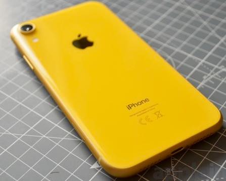 iPhone XR Colors - yellow 2